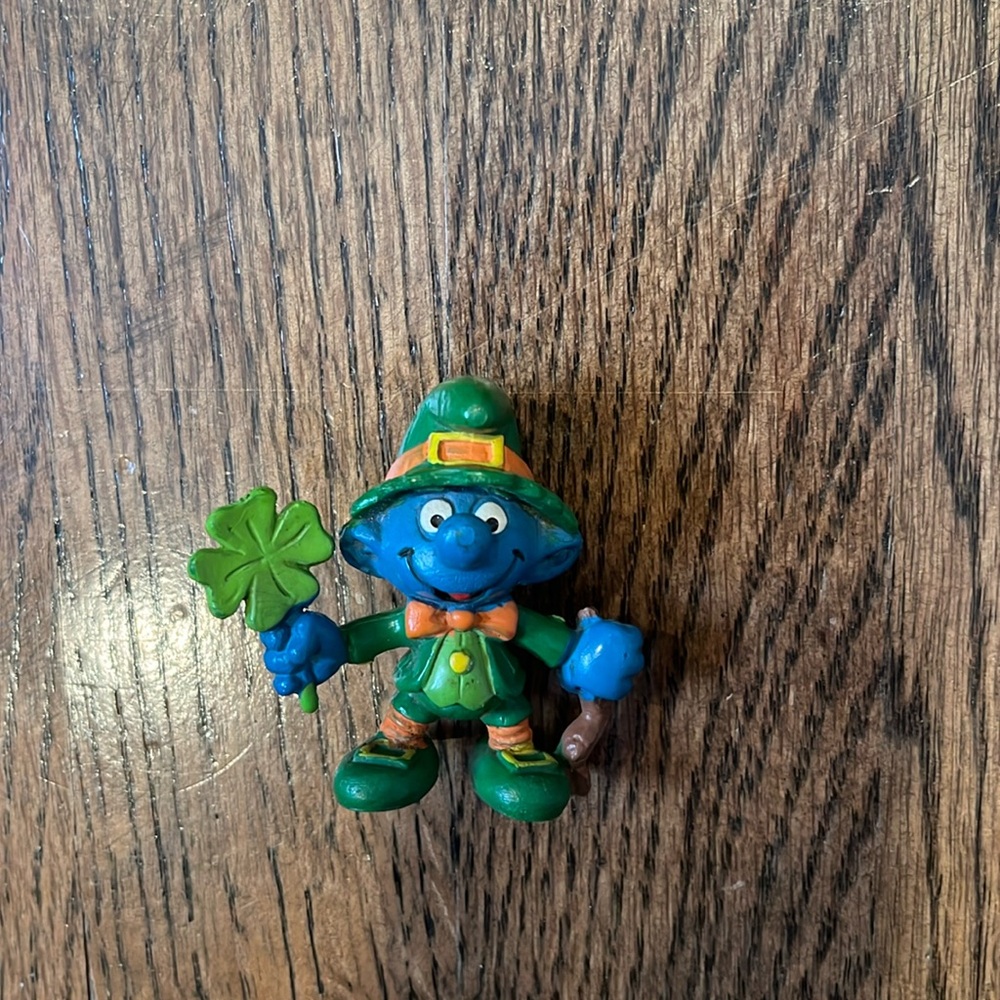1982 Peyo Vintage Lucky Smurf Figure